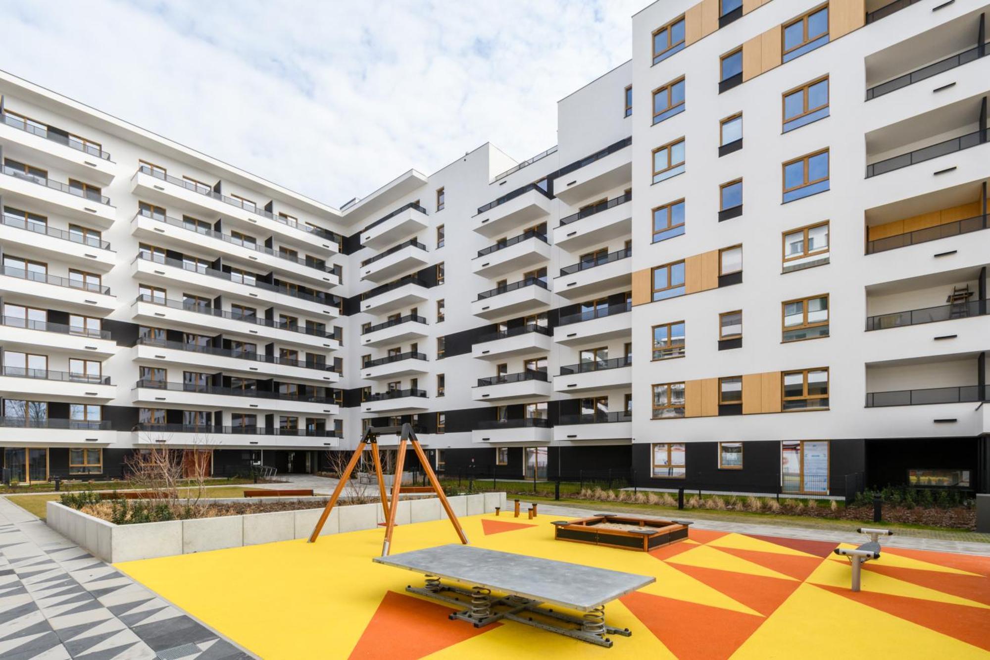 M&R Apartament Airport&Business Premium Komputerowa - Underground Garage - Free Wifi - Netflix - Self Check-In - 5 Min From Chopin Airport Varşova Dış mekan fotoğraf